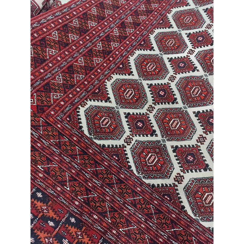 فرش دستباف دوازده متری